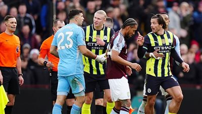 مانشستر سيتي يواصل الانهيار ويسقط مجددا أمام أستون فيلا