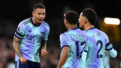 أرسنال يكتسح كريستال بالاس بخماسية في الدوري الإنجليزي