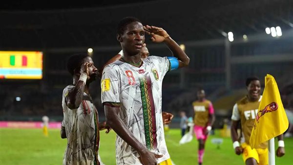 رسميا.. برشلونة يعلن تعاقده مع “كاكا مالي” رسميا.. برشلونة يعلن تعاقده مع “كاكا مالي”