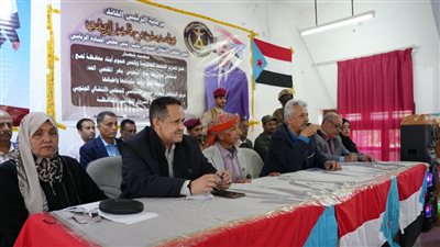 فريق التواصل وتعزيز الوعي السياسي للانتقالي الجنوبي باليمن يلتقي القيادات والسلطات المحلية بمديريات يافع (صور)