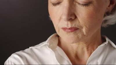 أعراض نقص هرمون الأستروجين وأسبابه.. انتهبي لـ 14 علامة