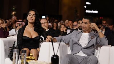 رونالدو يثير الجدل مجددا بشأن علاقته مع جورجينا.. هل تزوجها سرا؟