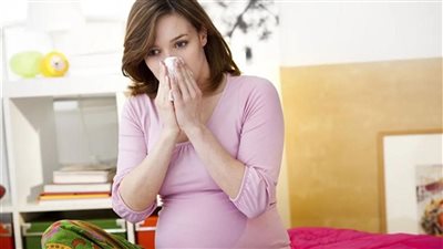 أدوية علاج البرد للحامل.. قائمة آمنة للتخلص من أعراض ومضاعفات البرد
