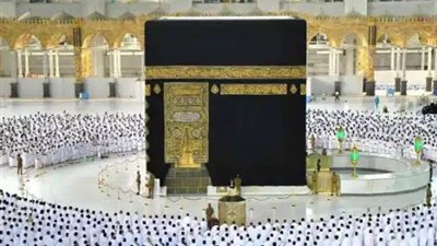 كم تكلفة عمرة رجب 2025؟