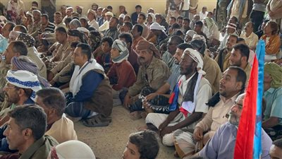 شبوة.. فريق التواصل وتعزيز الوعي السياسي بالانتقالي الجنوبي باليمن يعقد لقاءًا موسعًا مع أبناء مديرية الروضة (صور)