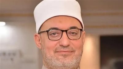 نظير عياد مفتي: لا حرج في تهنئة المسيحيين في أعيادهم وكل عام ونحن جميعا بخير