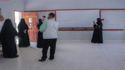 تسليم عدد 11 موقعا ضمن مشروع 40 غرفة صحية غرب مدينة المكلا 