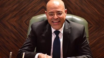 آخر موعد للتقديم على وظائف جديدة فى الكويت.. وزير العمل المصري يوضح