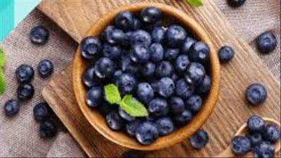 هذا ما يحدث لجسمك عند تناول التوت الأزرق