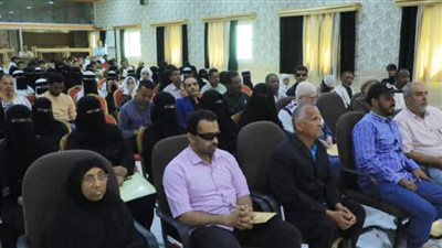 فريق التواصل وتعزيز الوعي السياسي بالانتقالي يزور مركز النور للمكفوفين وتدريب المعاقين بمدينة المكلا (صور)