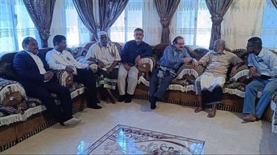 فريق التواصل بالانتقالي الجنوبي باليمن يطمئن على صحة المناضل أحمد بامعلم بالمكلا 