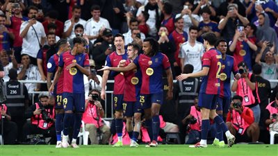 ليفاندوفسكي بديلًا.. تشكيل برشلونة لمواجهة ريال بيتيس في كأس ملك إسبانيا