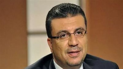 عمرو الليثي يطلب الدعاء لحفيدته بعد نقلها إلى المستشفى