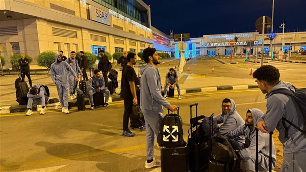 “نجوا من الموت”.. إغماء ولحظات مرعبة للاعبي بيراميدز وهبوط اضطراري لطائرة الفريق (صور)