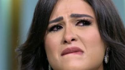 إلغاء عزاء والد الفنانة المصرية ياسمين عبد العزيز 