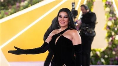  سمية الخشاب تخطف الأنظار في Joy Awards