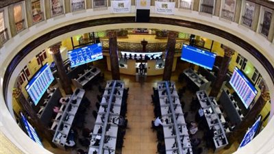البورصة المصرية تغلق على تباين
