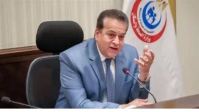 خالد عبدالغفار يؤكد أن الدولة المصرية تولى اهتمامًا كبيرا لتوطين صناعة الأدوية