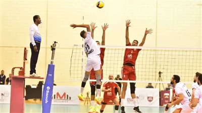 الزمالك يكتسح الأهلي ويتوج بلقب البطولة العربية للكرة الطائرة