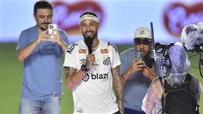 نيمار: اتخذت قرارات ضد المنطق.. ورغم ذلك لم أفكر في العودة لـ سانتوس