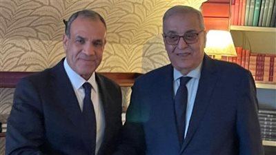 وزير الخارجية والهجرة يعقد جلسة مباحثات في بيروت مع نظيره اللبناني
