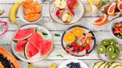 5 فواكه تحرق الدهون المتراكمة.. توصي بها وزارة الزراعة الأمريكية