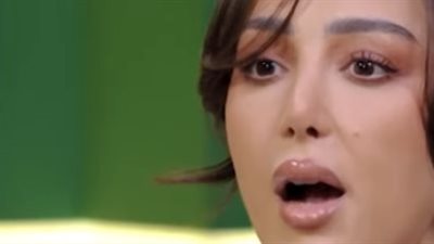  الفنانة المغربية بسمة بوسيل: الحب عماني وخسرني نفسي.. ولولا أبويا كنت انتحرت (فيديو)