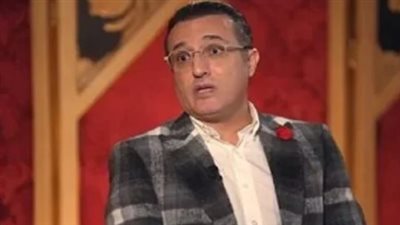 بعد منشور استشهد فيه بآية قرآنية.. الإعلامي المصري شريف يتصدر التريند.. ما القصة؟ (صورة)