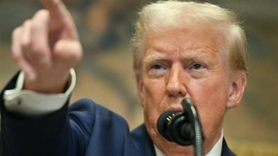 ترامب: الجنرالات الذين لا يتفقون معى قد يخسرون رتبهم