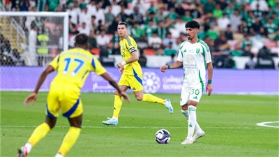 النصر يحقق فوزا مثيرا على الأهلي في قمة الدوري السعودي