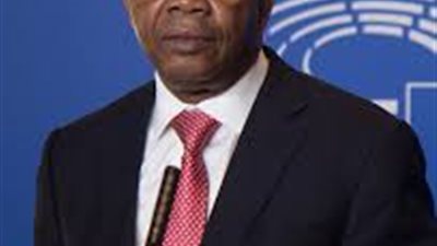 رئيس أنجولا جواو لورنسو يتولى رئاسة الاتحاد الإفريقى