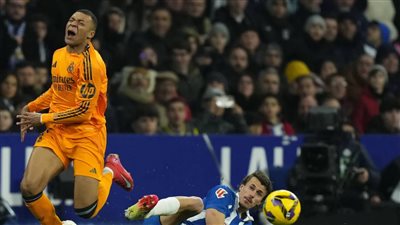 بشأن الحالة التحكيمية المثيرة للجدل.. تفاصيل اجتماع رابطة لاعبي كرة القدم الإسبانية وريال مدريد