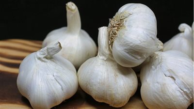 ماذا يحدث عند تناول الثوم كل يوم؟.. 5 فوائد صحية للجسم