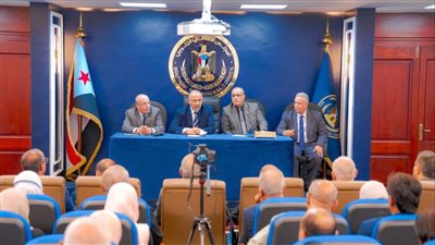  الزُبيدي: الانتقالي بات اليوم رقمًا صعبًا على الساحة واستطاع أن يرسّخ وجوده على المستويات الداخلية والخارجية (صور)