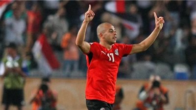  منع عفروتو من الظهور التلفزيوني بعد تشبيه أسطورة الأهلي بـ 