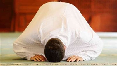 مواقيت الصلاة.. ومتى يتم قصر الصلاة وجمعها سواء تقديما أو تأخيرا؟