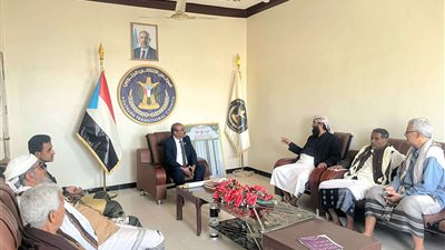 رئيس تنفيذية انتقالي شبوة يلتقي مدير الأوقاف والإرشاد بمديرية عتق 