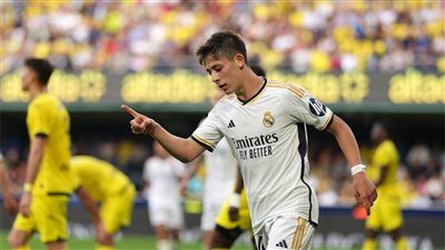 ميلان بدأ المفاوضات.. 