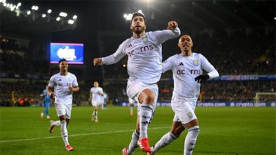 أستون فيلا يضع قدما في ربع نهائي الأبطال بفوز عريض على كلوب بروج