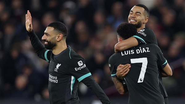 “طائرات ليفربول المقاتلة” تثير الرعب في باريس سان جيرمان