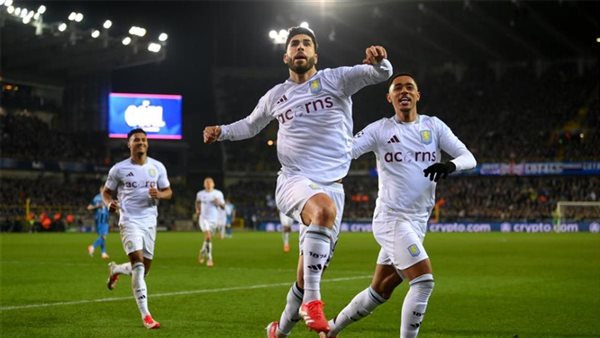 أستون فيلا يضع قدما في ربع نهائي الأبطال بفوز عريض على كلوب بروج