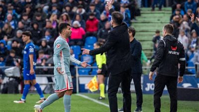 إيقاف 5 مباريات.. عقوبة صارمة ضد أنخيل كوريا بسبب إهانة الحكم