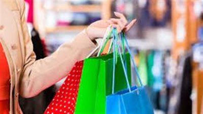 هل شراء ملابس العيد واجب؟.. تعرف على الحكم الشرعي