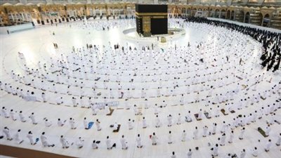 25 مليون مصلٍ بالمسجد الحرام العشرة أيام الأولى من رمضان.. جدول أئمة الحرم المكي