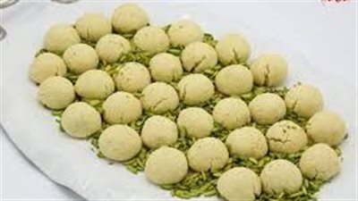 طريقة عمل الغريبة بالفستق في البيت.. حلوى العيد بطعم أصيل