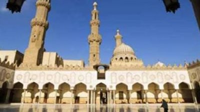 موعد آذان العشاء اليوم 18 مارس 2025