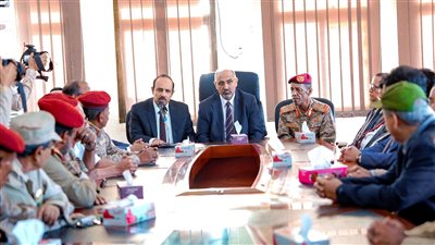 الزُبيدي يشدد على ضرورة الحفاظ على قوات النخبة الحضرمية التي لعبت دورا محوريا في تحقيق الأمن