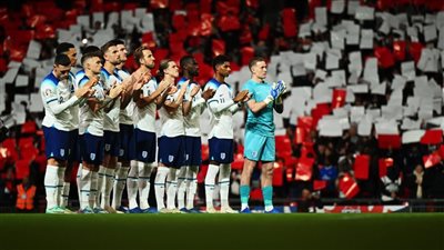 رسميًا.. منتخب إنجلترا يعلن إصابة لاعبه وغيابه عن مواجهة تصفيات المونديال