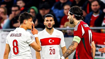 القصة الكاملة لـ مشادة أردا جولر وسوبوسلاي بعد مباراة تركيا والمجر