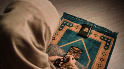 حكم صلاة التراويح في المنزل